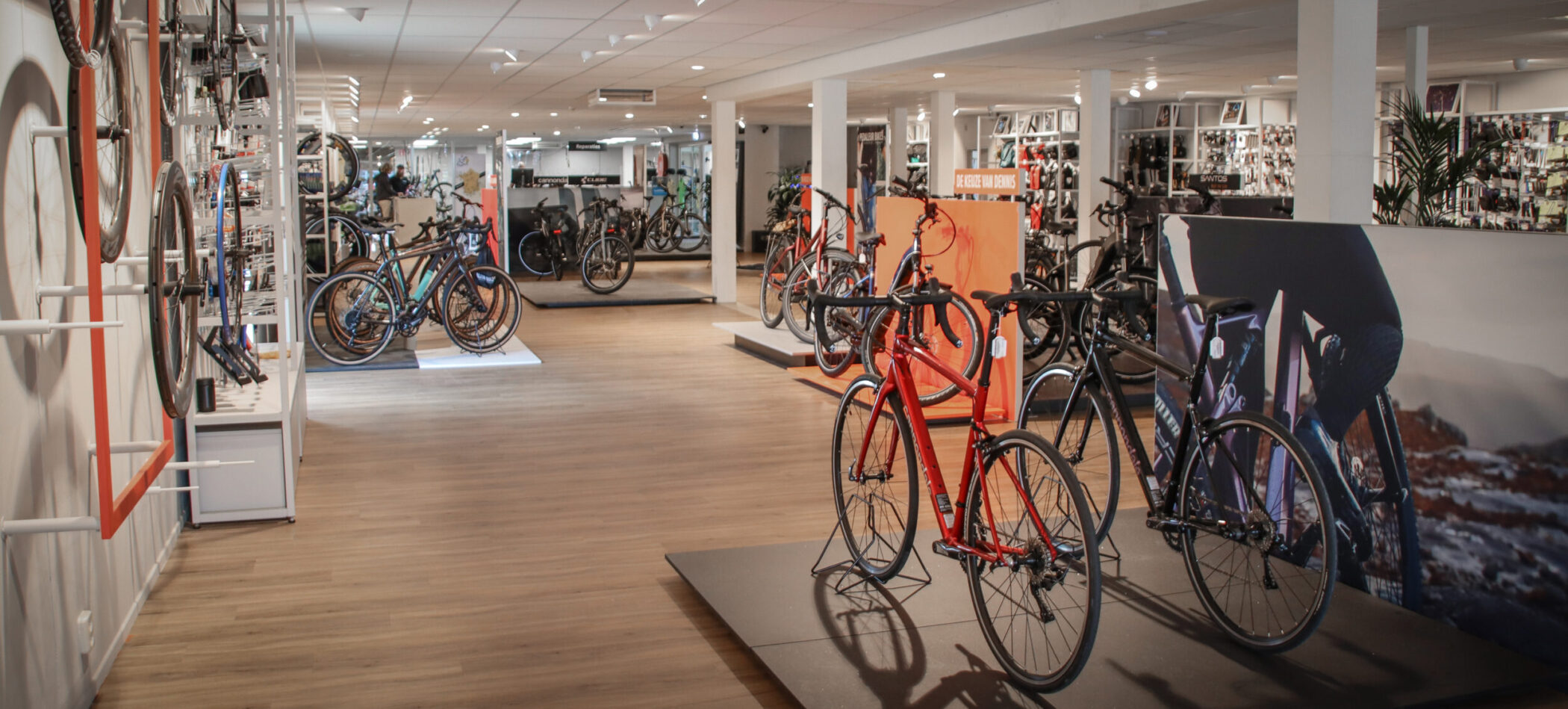 Pedaleur Bikes winkels zijn geopend!